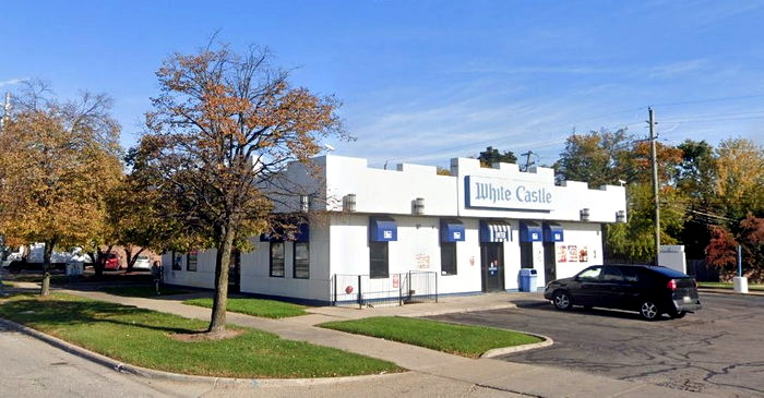 White Castle - Ferndale - 21400 Woodward Ave (newer photo)